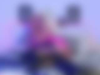 Queen23's Live Sex Cam Show