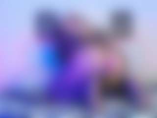 Queen23's Live Sex Cam Show
