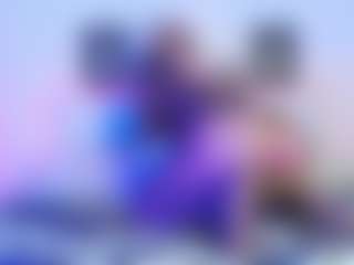 Queen23's Live Sex Cam Show