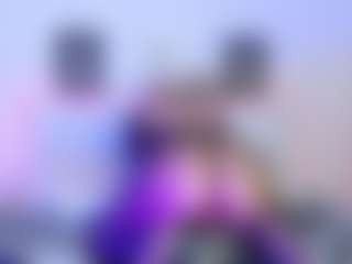 Queen23's Live Sex Cam Show