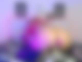 Queen23's Live Sex Cam Show
