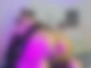 Queen23's Live Sex Cam Show