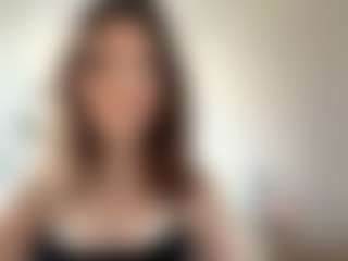 Kira's Live Sex Cam Show