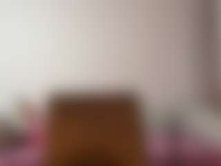 Live cam show with Kira - Asian Public on Gym Cam Girls