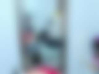 Live cam show with Luna - Moaning on Mixed Magazine Live