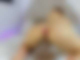Nicol's Live Sex Cam Show