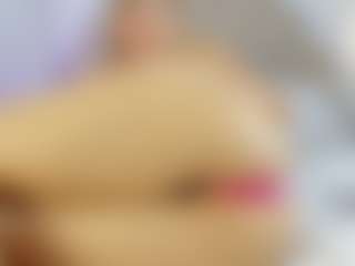Live cam show with Nicol - Petite on Hubzter Live