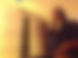 Live cam show with MissKarla - Tiny Tits on thefappeningchat.com