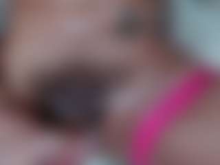 carolinespanky's Live Sex Cam Show