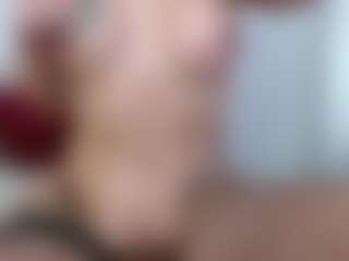 carolinespanky's Live Sex Cam Show