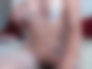 carolinespanky's Live Sex Cam Show