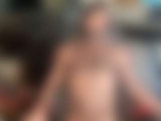 Live cam show with Pupscritch - Bull on SpunkLive
