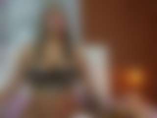 Live cam show with Madisson022 - Middle Aged on TeamSkeetLive