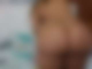 Madisson022's Live Sex Cam Show