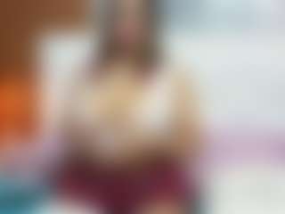 Live cam show with Madisson022 - Amateur Mature on Uber Horny