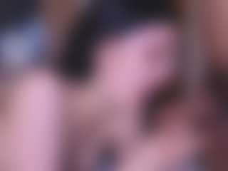 Live cam show with Lion and Aria - Middle Aged on live18s.com