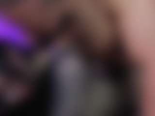 Live cam show with Lion and Aria - Eating Pussy on TottyGirls