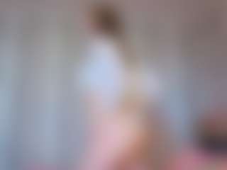 Live cam show with KarenSozzi - Tiny Tits on Camsoda