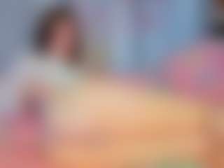 Live cam show with KarenSozzi - Massage on crypto-cams