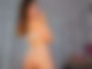 Live cam show with KarenSozzi - Control on UwU Esports