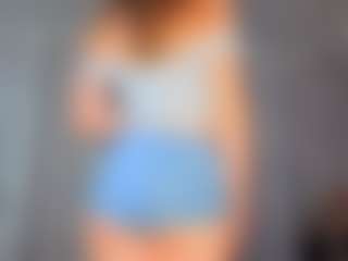 KarenSozzi's Live Sex Cam Show
