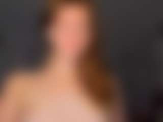 Live cam show with KarenSozzi - Blue Eyes on Dare Cams