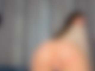 Live cam show with KarenSozzi - Bedroom Brown Hair on CSO-WL