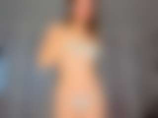 KarenSozzi's Live Sex Cam Show