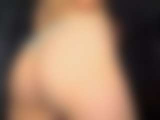 KarenSozzi's Live Sex Cam Show