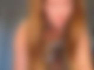 Live cam show with KarenSozzi - Brown Hair on Camsoda