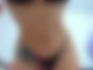 Live cam show with Luna G - Green Eyes on Camsoda