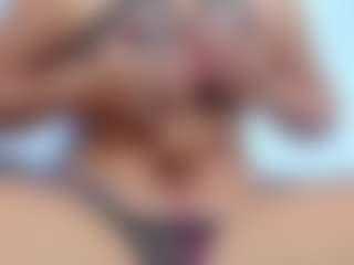 Live cam show with Luna G - Blonde Hair Cum on TeamSkeetLive