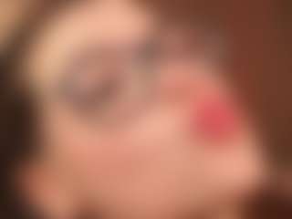 Live cam show with ThanhKlopfenstein - Slap on Cam Slut