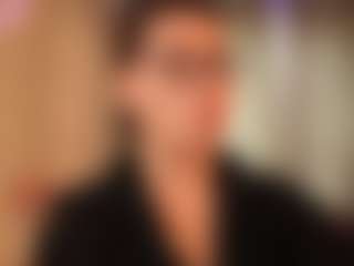 Live cam show with ThanhKlopfenstein - Ice on crypto-cams