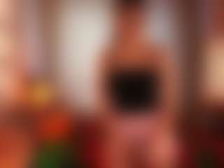Live cam show with ThanhKlopfenstein - Ice on TeamSkeetLive