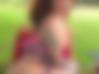 AliceMrtnz's Live Sex Cam Show