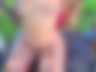 AliceMrtnz's Live Sex Cam Show