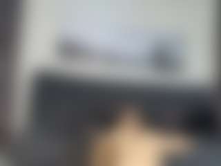 Live cam show with CerenYavuz - Tease on Camsoda