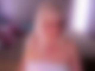 Live cam show with HellaFabel - Spank Mature on CSO-WL