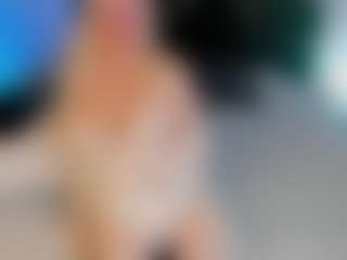 Live cam show with HellaFabel - Blonde Hair Middle Aged on Camsoda