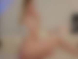 Live cam show with Annie - Joi on Porn Luv
