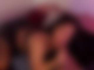 Live cam show with Lola Mars - Oil on Gym Cam Girls