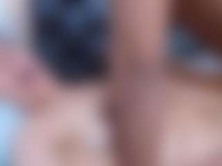 Live cam show with Miriam-milf - Skinny on Camiplay Live