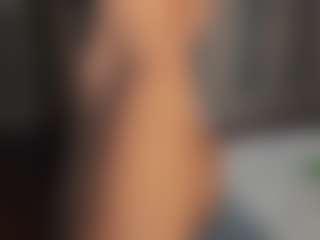 Live cam show with suzysuz - Pegging on SmokeAndPoke