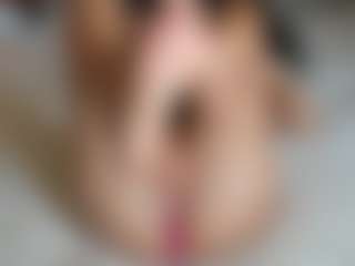 Spettacolo in cam dal vivo con suzysuz - Pegging su Camsoda