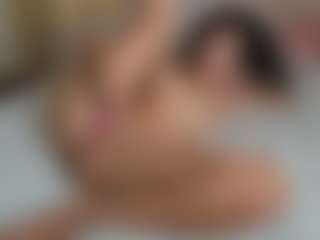 suzysuz's Live Sex Cam Show