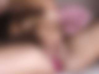 Live cam show with suzysuz - Brown Eyes Brown Hair on Camsoda
