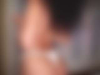 Live cam show with suzysuz - Small Tits Brown Hair on Camiplay Live