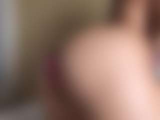 Live cam show with suzysuz - Small Tits Brown Hair on Camsoda