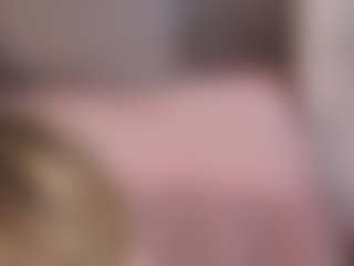 Live cam show with Carol-Gordon - Blue Eyes on TeamSkeetLive
